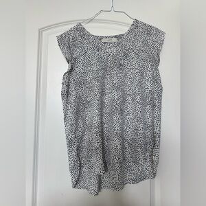 LOFT Black and White polka dot Blouse shell flutter sleeves size L